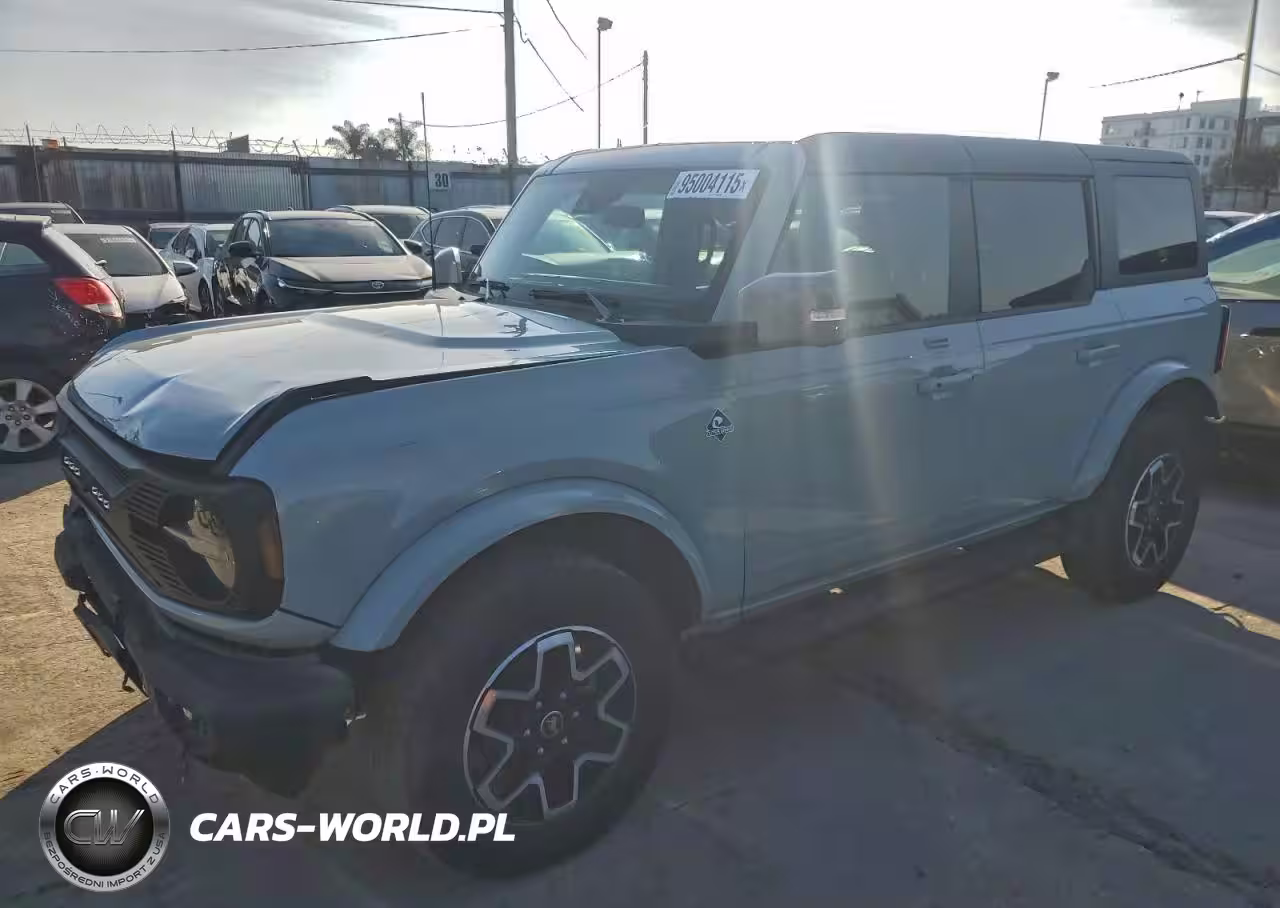 2022 Ford Bronco Outer Banks