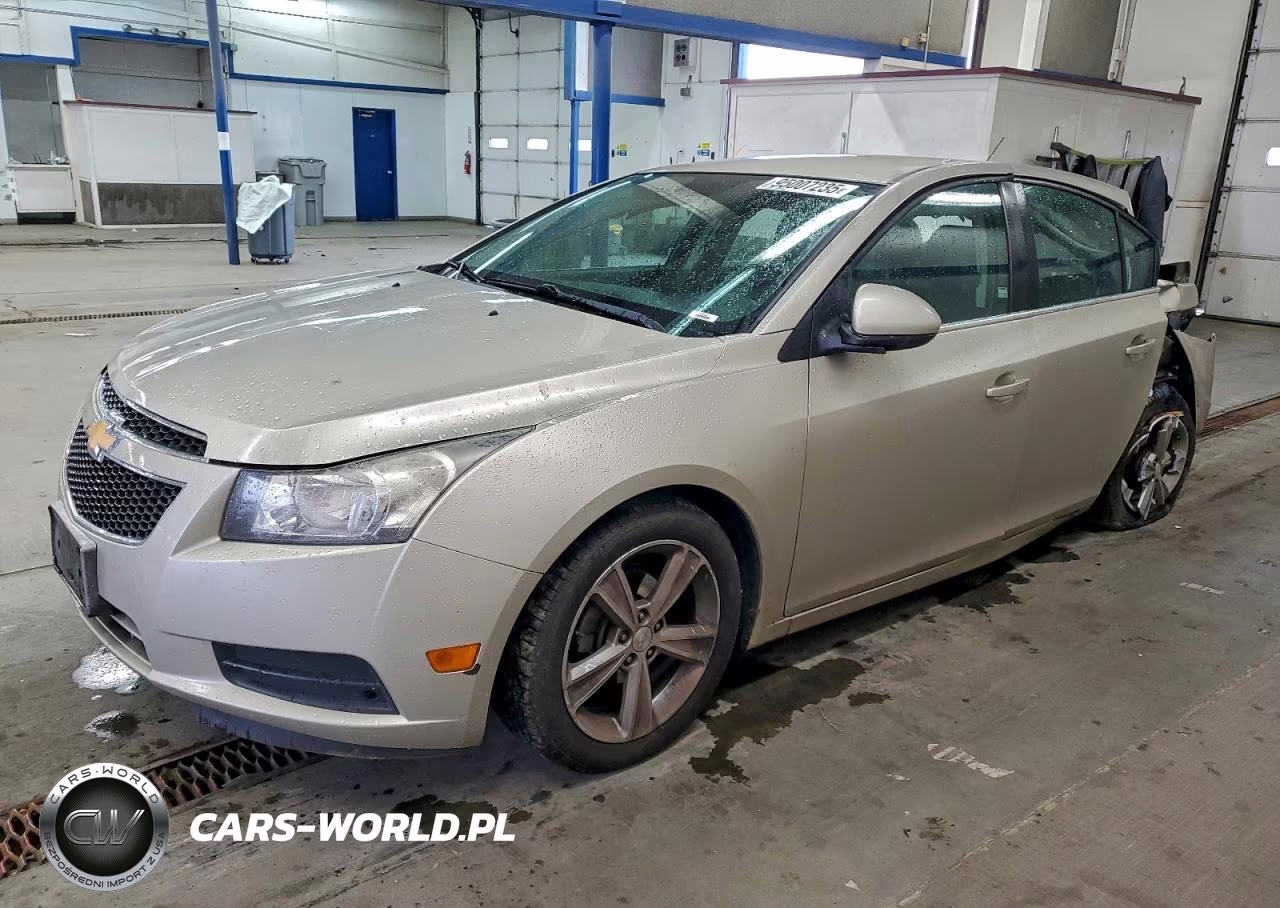 2013 Chevrolet Cruz – zdjęcie 1 z 13