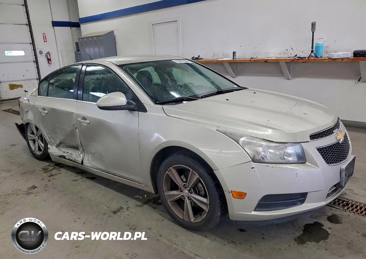 2013 Chevrolet Cruz VIN:1G1PE5SBXD7305698 - 4