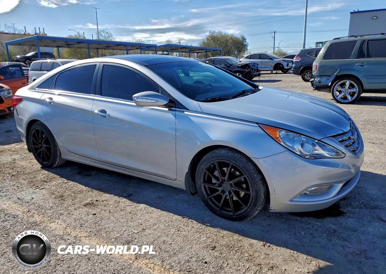 2013 Hyundai Sonata Se VIN:5NPEC4AB1DH582218 - 4
