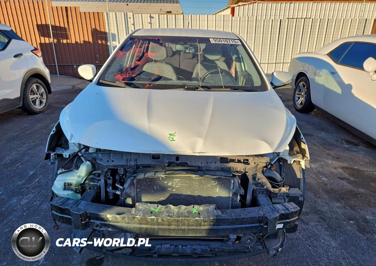 2015 Hyundai Accent Gls VIN:KMHCU5AE4FU232204 - 5