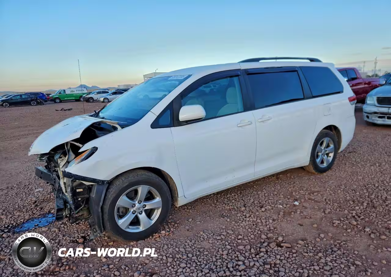 2013 Toyota Sienna Le