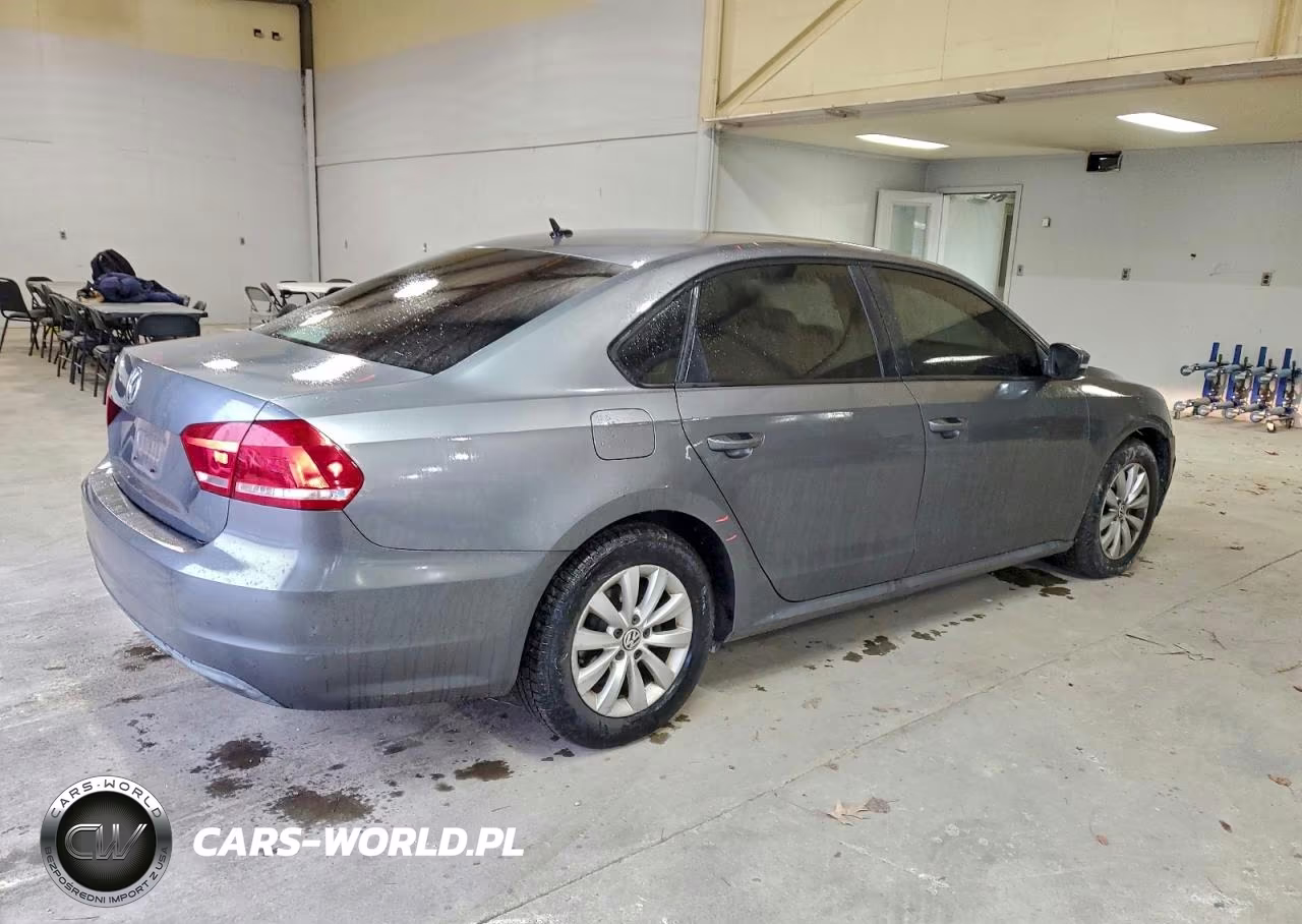 2013 Volkswagen Passat S VIN:1VWAP7A39DC056621 - 3
