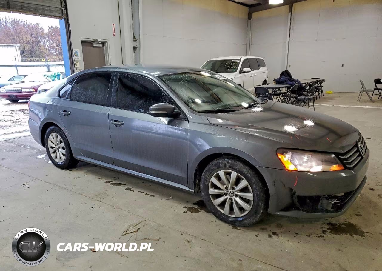 2013 Volkswagen Passat S VIN:1VWAP7A39DC056621 - 4