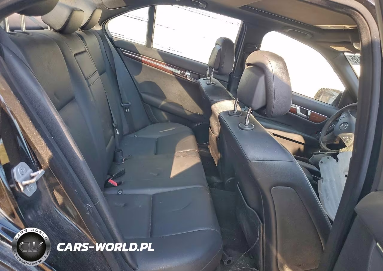 2011 Mercedes-Benz C 300 4Matic VIN:WDDGF8BB4BR143922 - 10