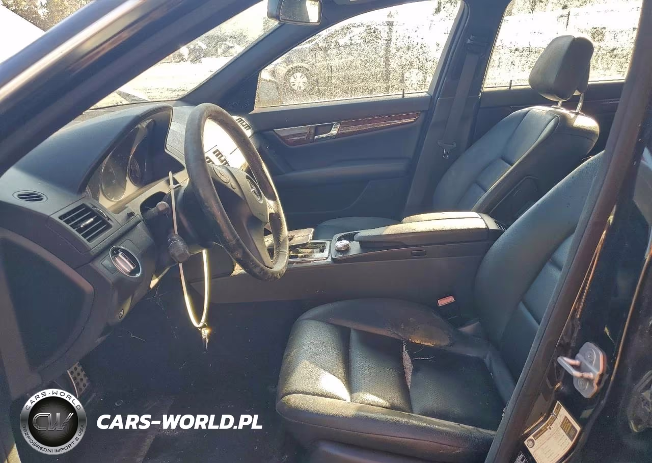 2011 Mercedes-Benz C 300 4Matic VIN:WDDGF8BB4BR143922 - 7