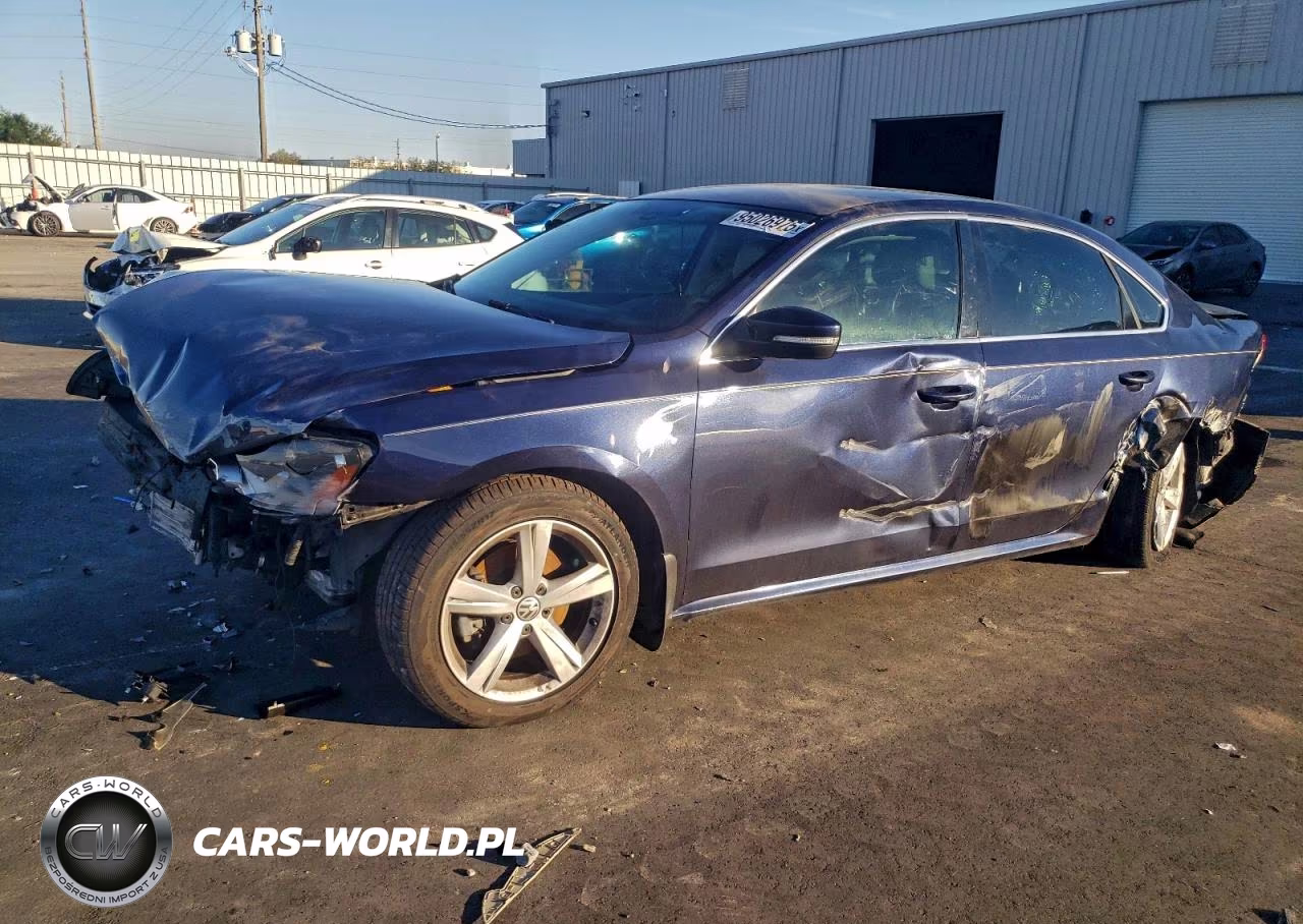 2014 Volkswagen Passat Se VIN:1VWBS7A31EC121093 - 1