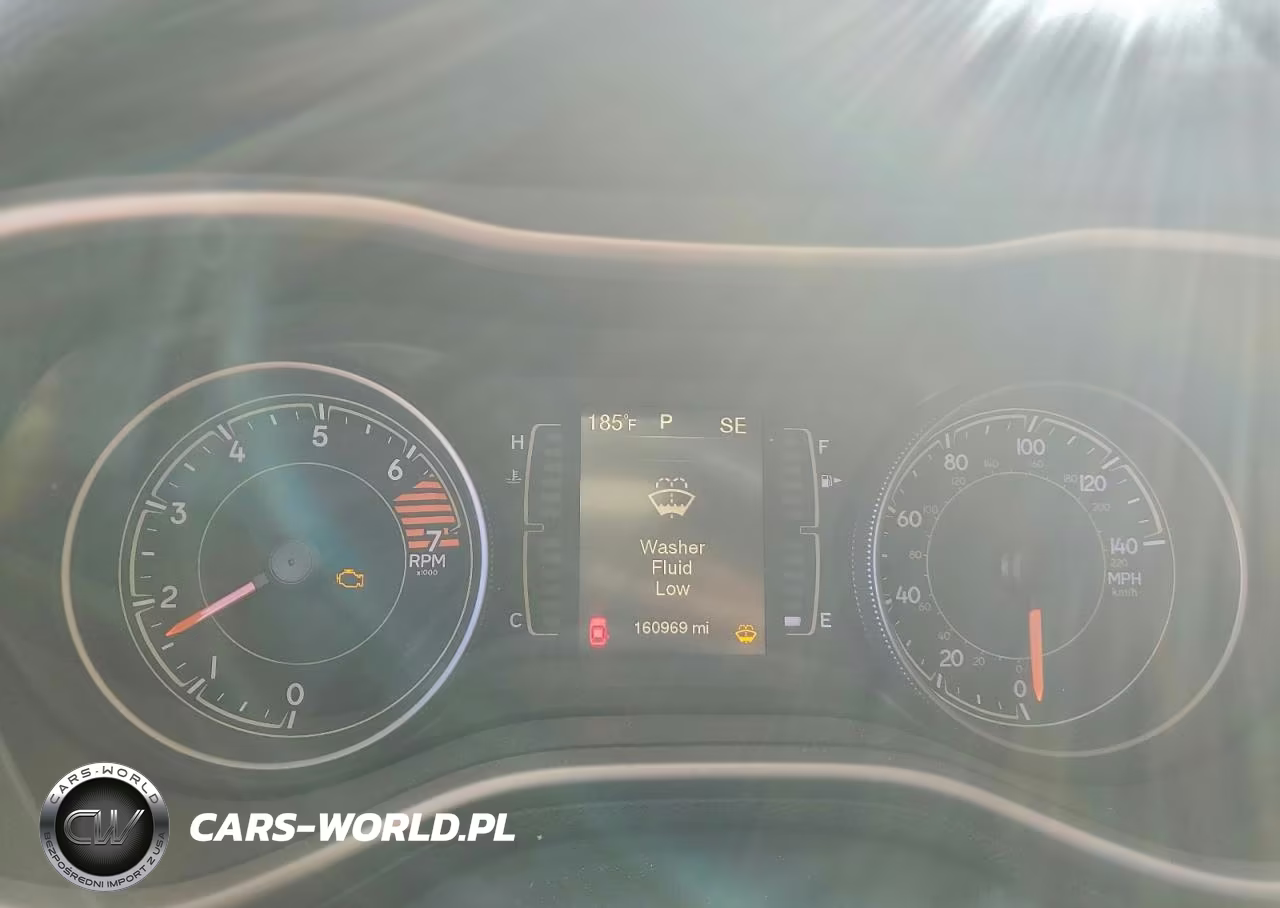 2017 Jeep Cherokee Sport VIN:1C4PJMABXHW569840 - 9