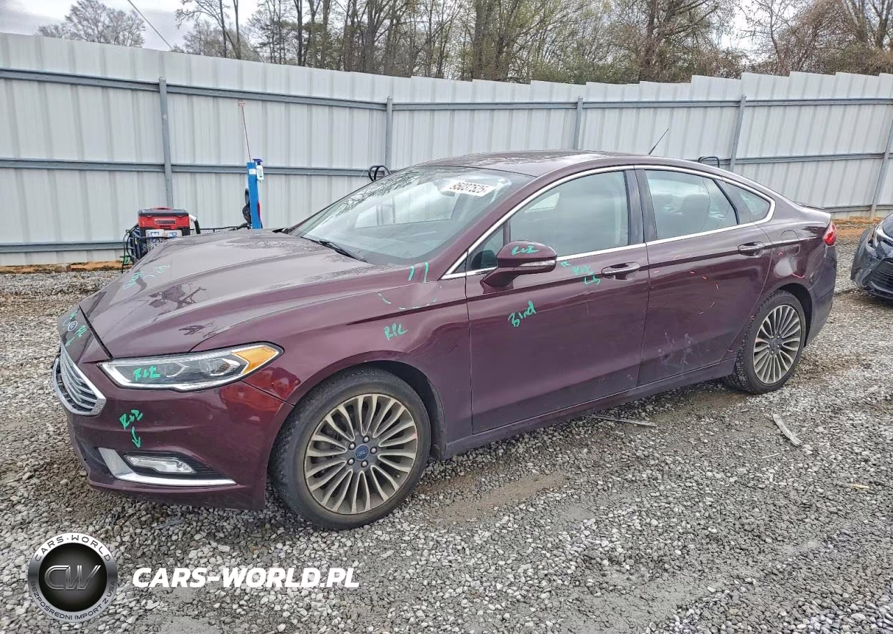 2017 Ford Fusion Titanium – zdjęcie 1 z 12
