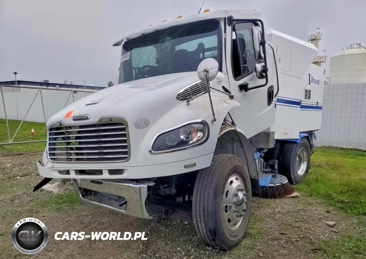 2023 Freightliner M2 106 Med - Semi Truck