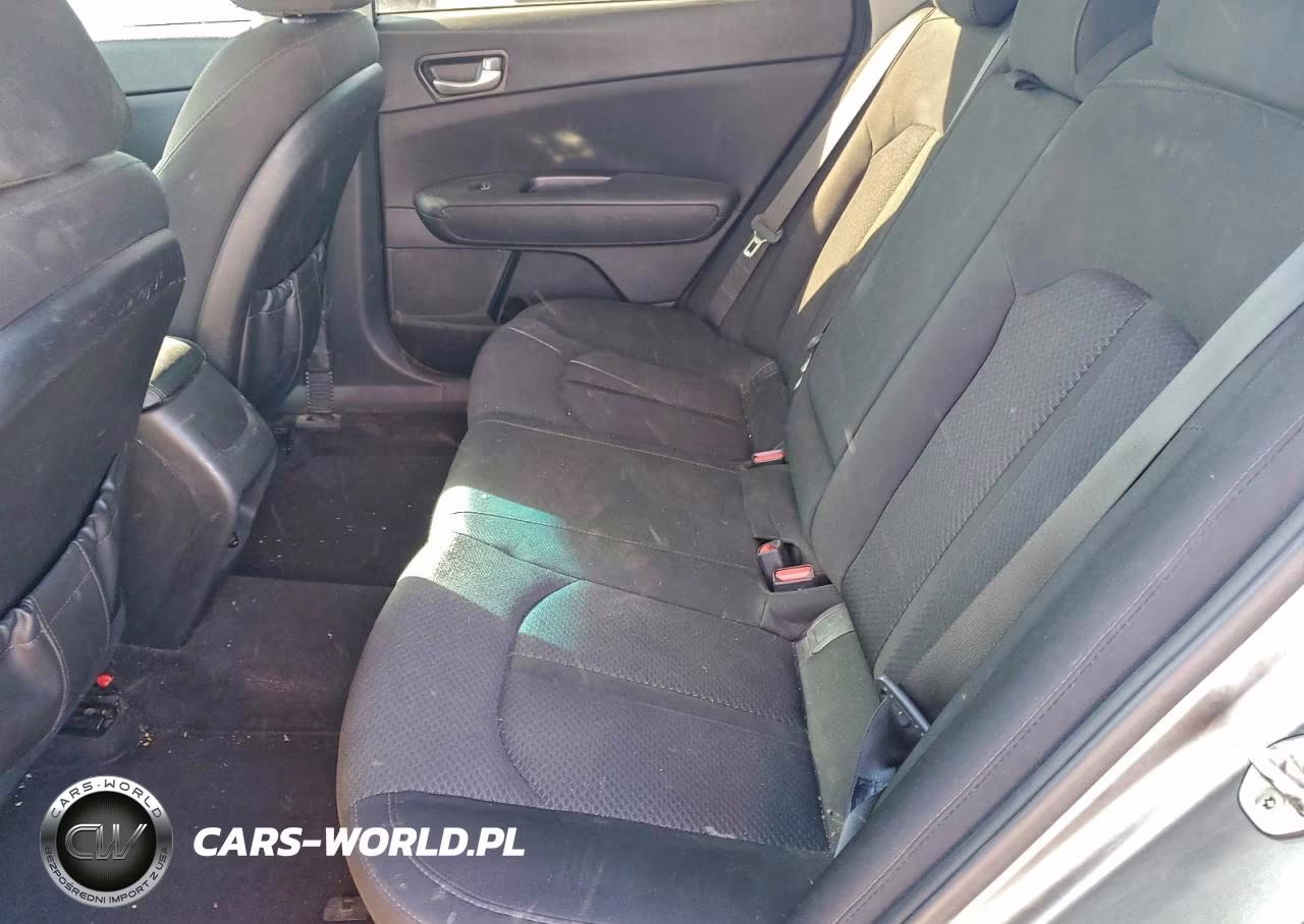 2018 Kia Optima Lx VIN:5XXGT4L34JG274322 - 10