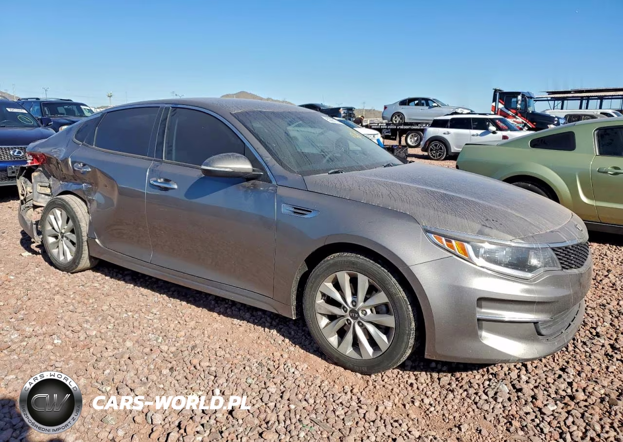 2018 Kia Optima Lx VIN:5XXGT4L34JG274322 - 4