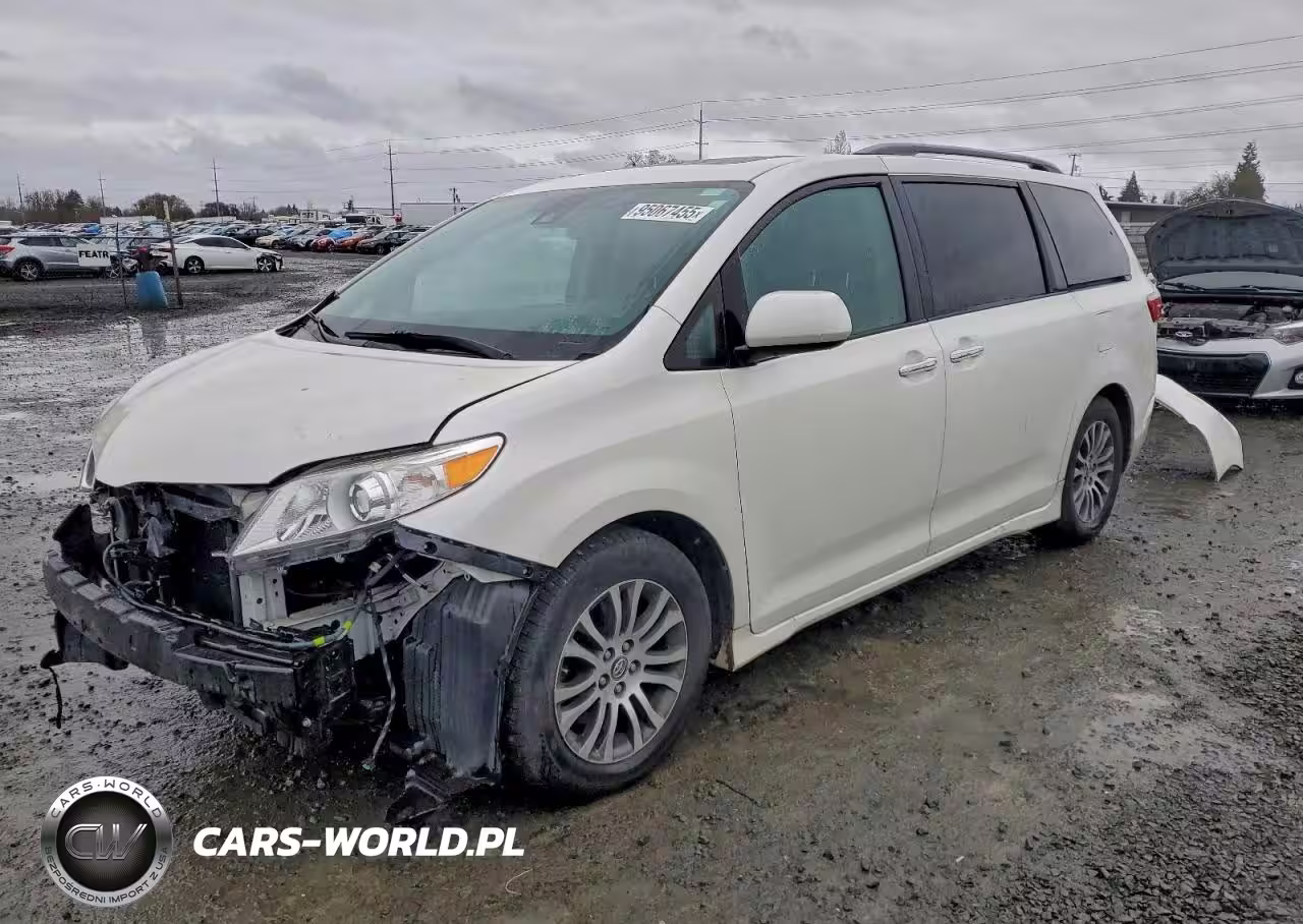 2018 Toyota Sienna Xle