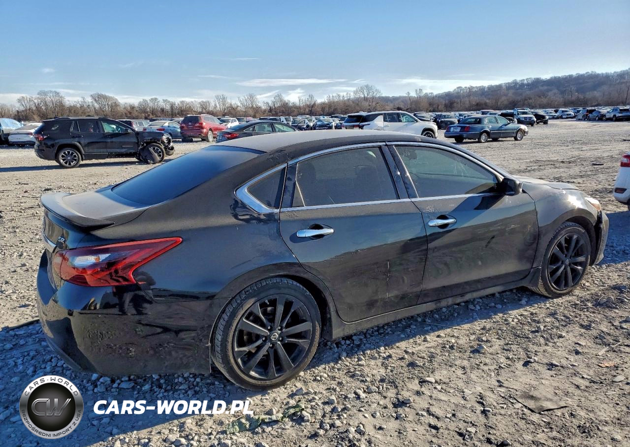 2017 Nissan Altima 2.5 VIN:1N4AL3AP1HC213404 - 3