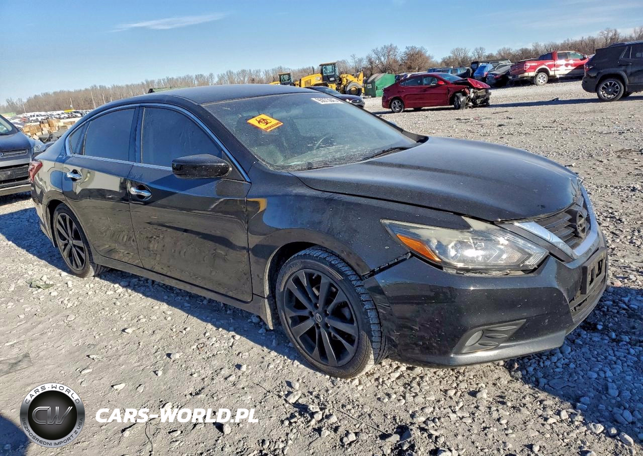 2017 Nissan Altima 2.5 VIN:1N4AL3AP1HC213404 - 4