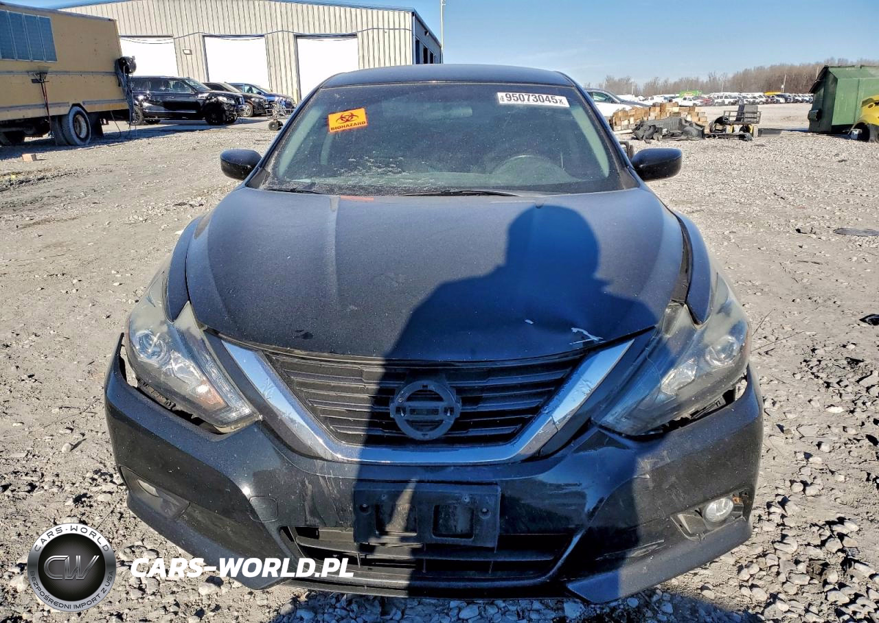 2017 Nissan Altima 2.5 VIN:1N4AL3AP1HC213404 - 5