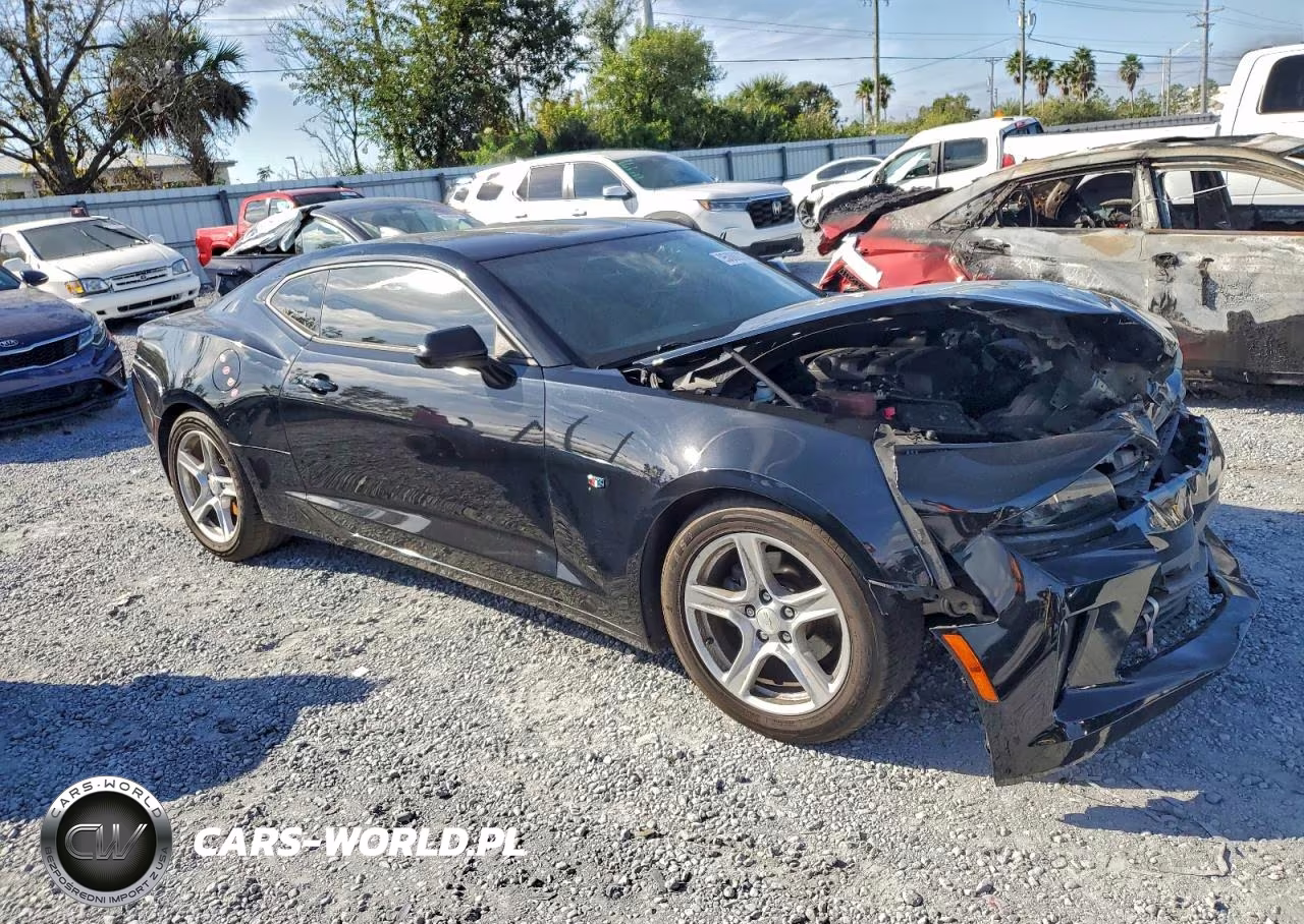2017 Chevrolet Camaro Lt VIN:1G1FB1RX0H0172396 - 4