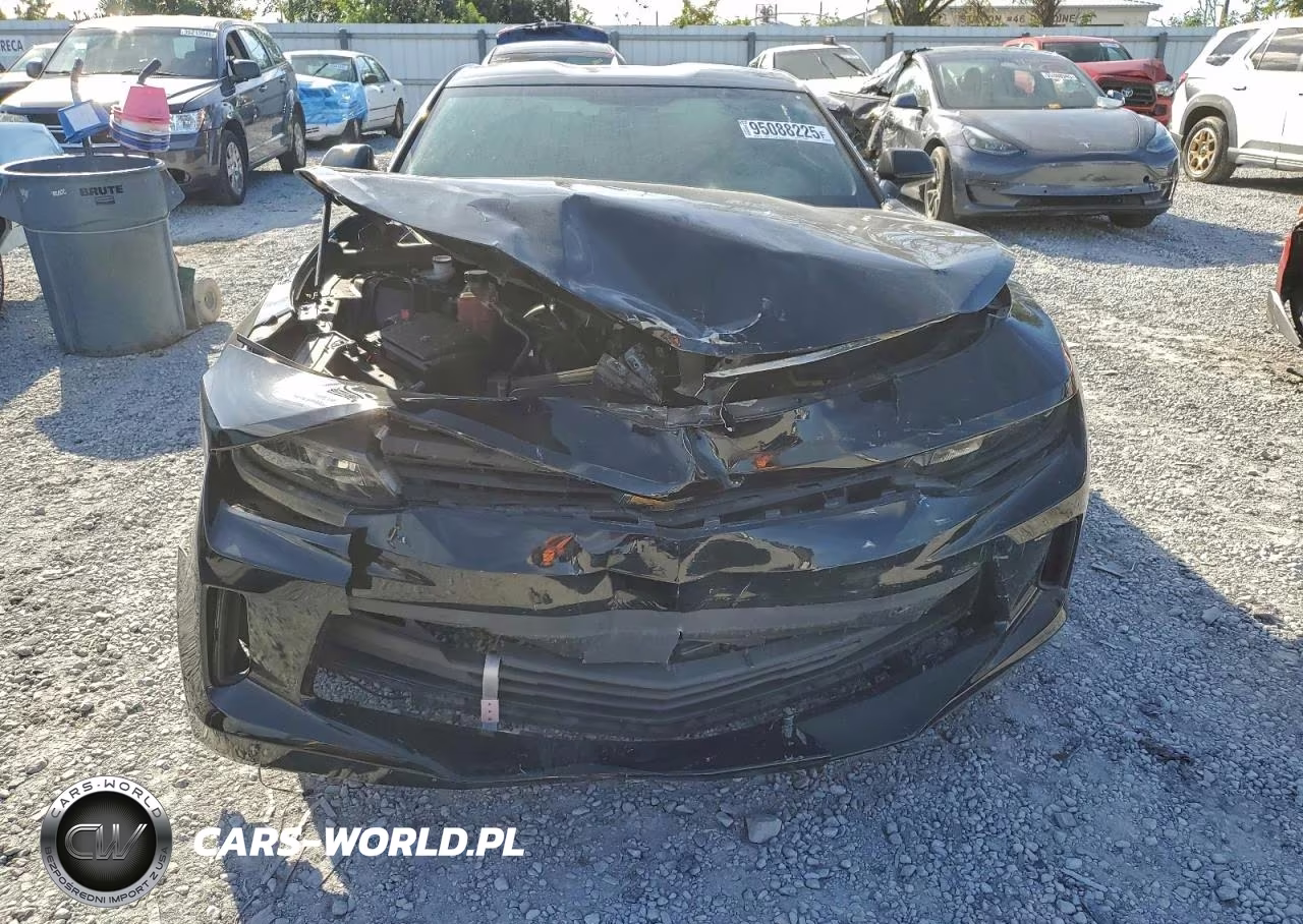 2017 Chevrolet Camaro Lt VIN:1G1FB1RX0H0172396 - 5