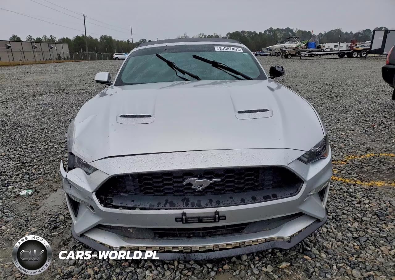 2018 Ford Mustang VIN:1FATP8UH1J5155092 - 5