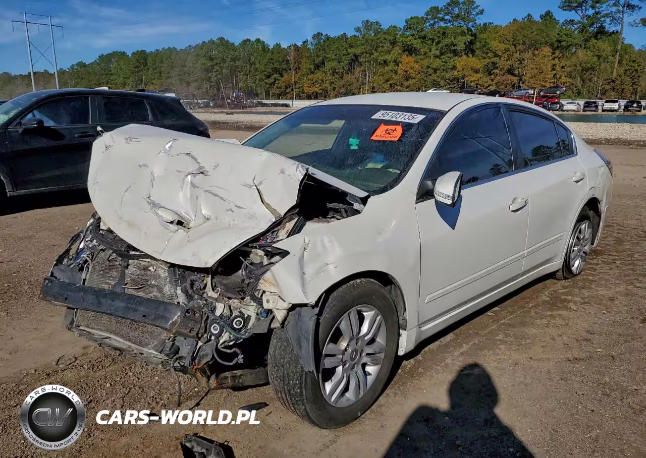 2010 Nissan Altima Base