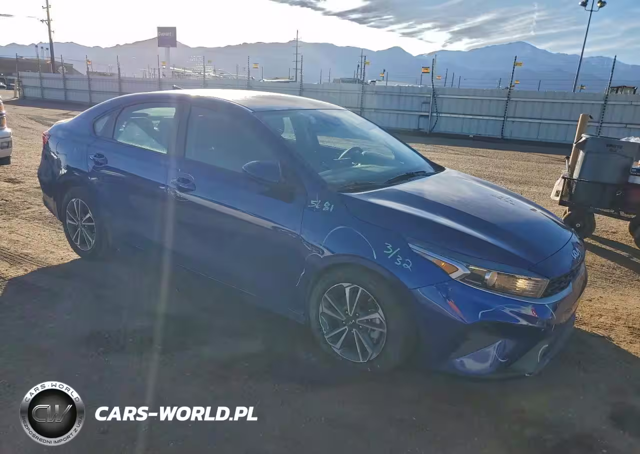 2024 Kia Forte VIN:3KPF24AD9RE706238 - 4