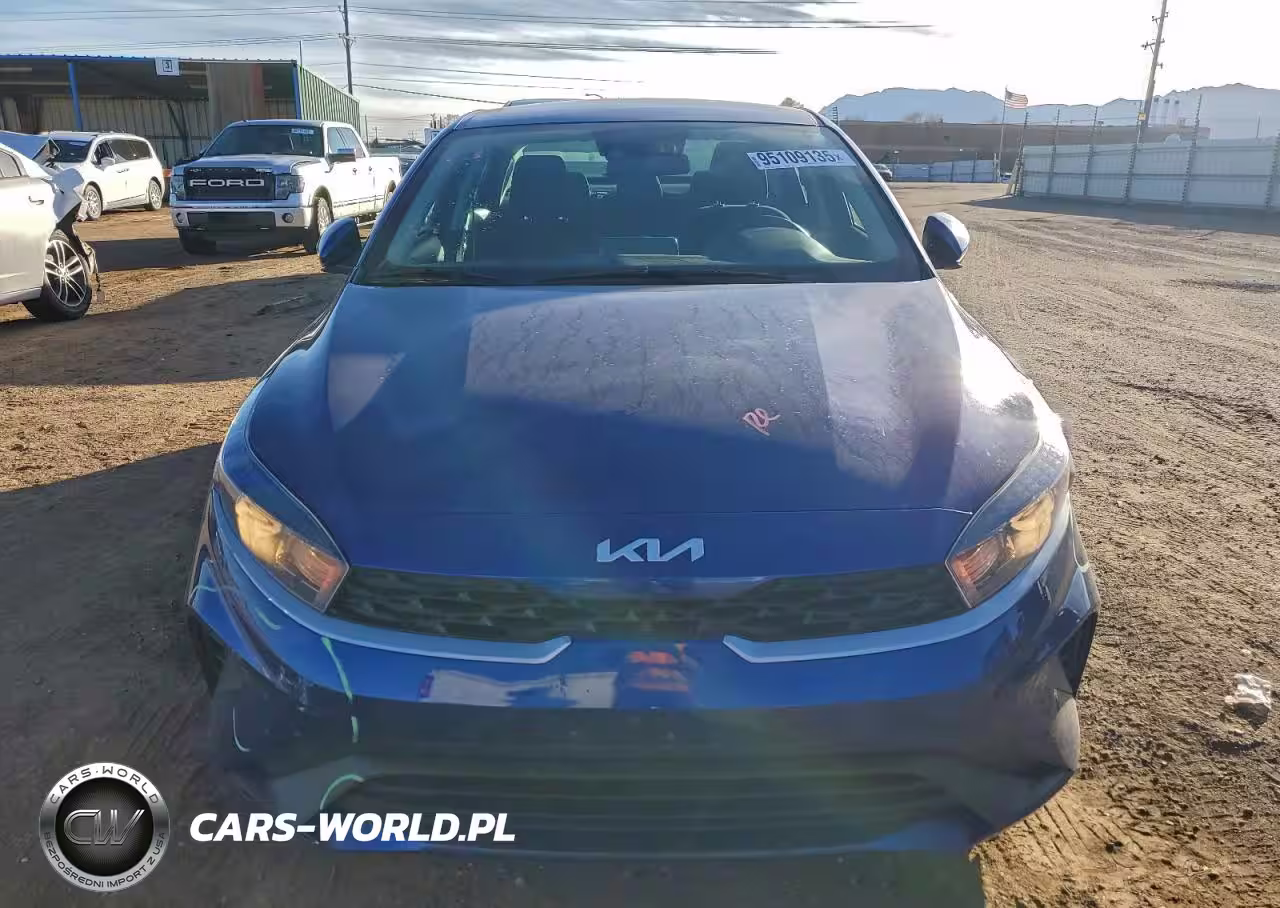 2024 Kia Forte VIN:3KPF24AD9RE706238 - 5