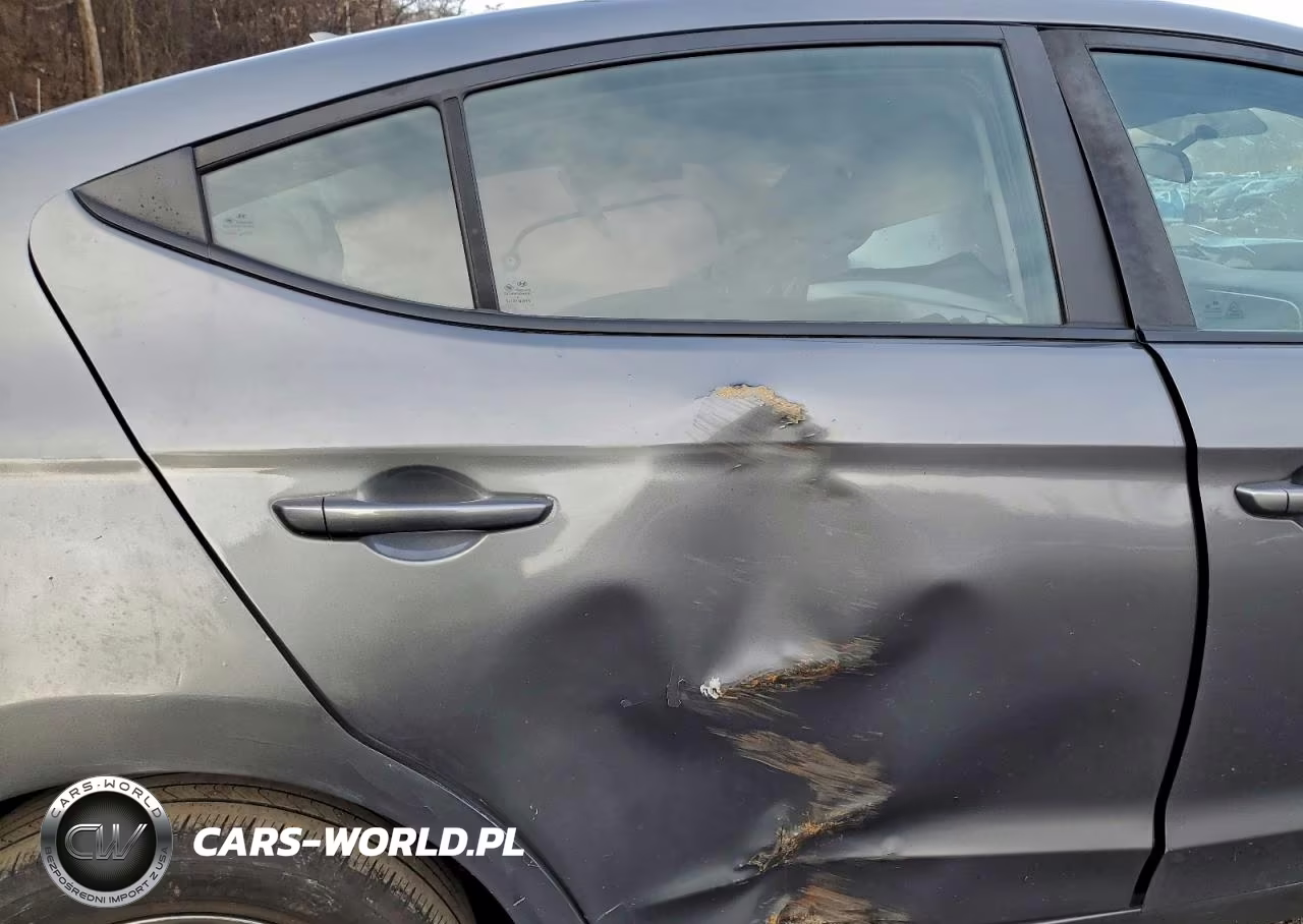 2018 Hyundai Elantra Sel VIN:5NPD84LF7JH384512 - 10