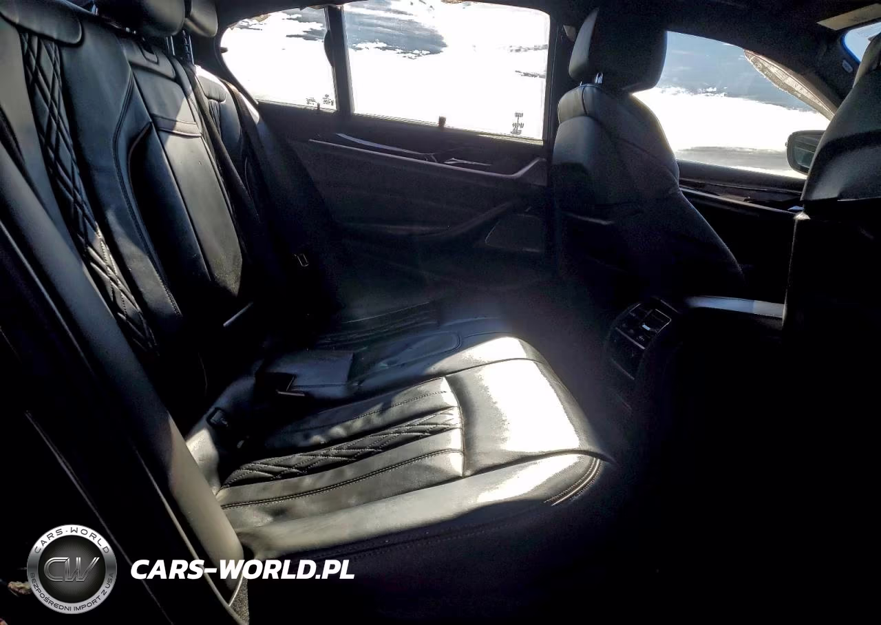 2018 BMW M550Xi VIN:WBAJB9C56JG464233 - 10