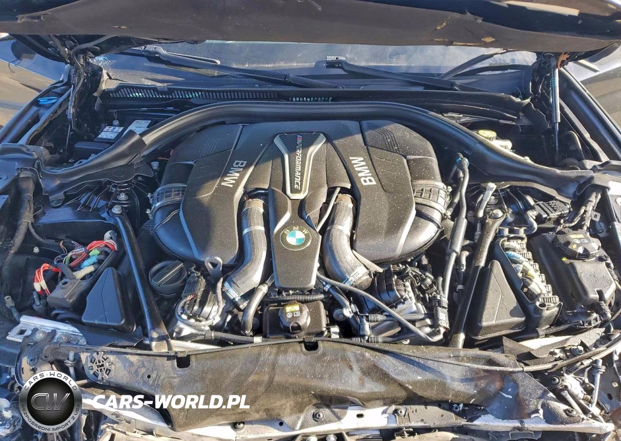 2018 BMW M550Xi VIN:WBAJB9C56JG464233 - 11
