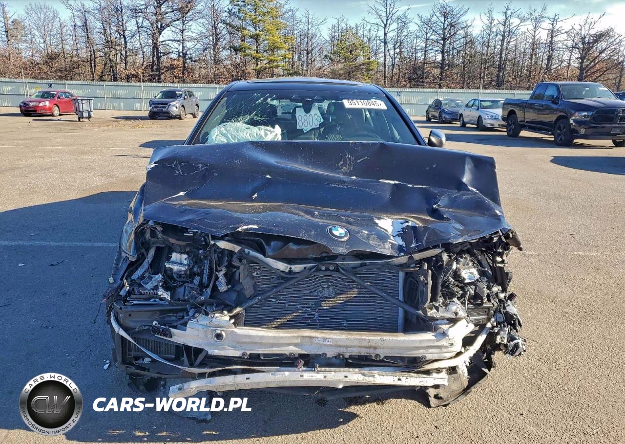2018 BMW M550Xi VIN:WBAJB9C56JG464233 - 5
