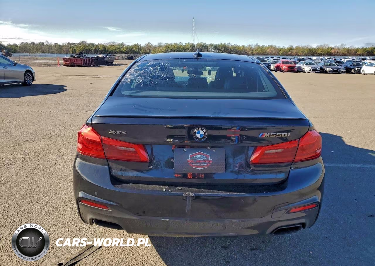 2018 BMW M550Xi VIN:WBAJB9C56JG464233 - 6