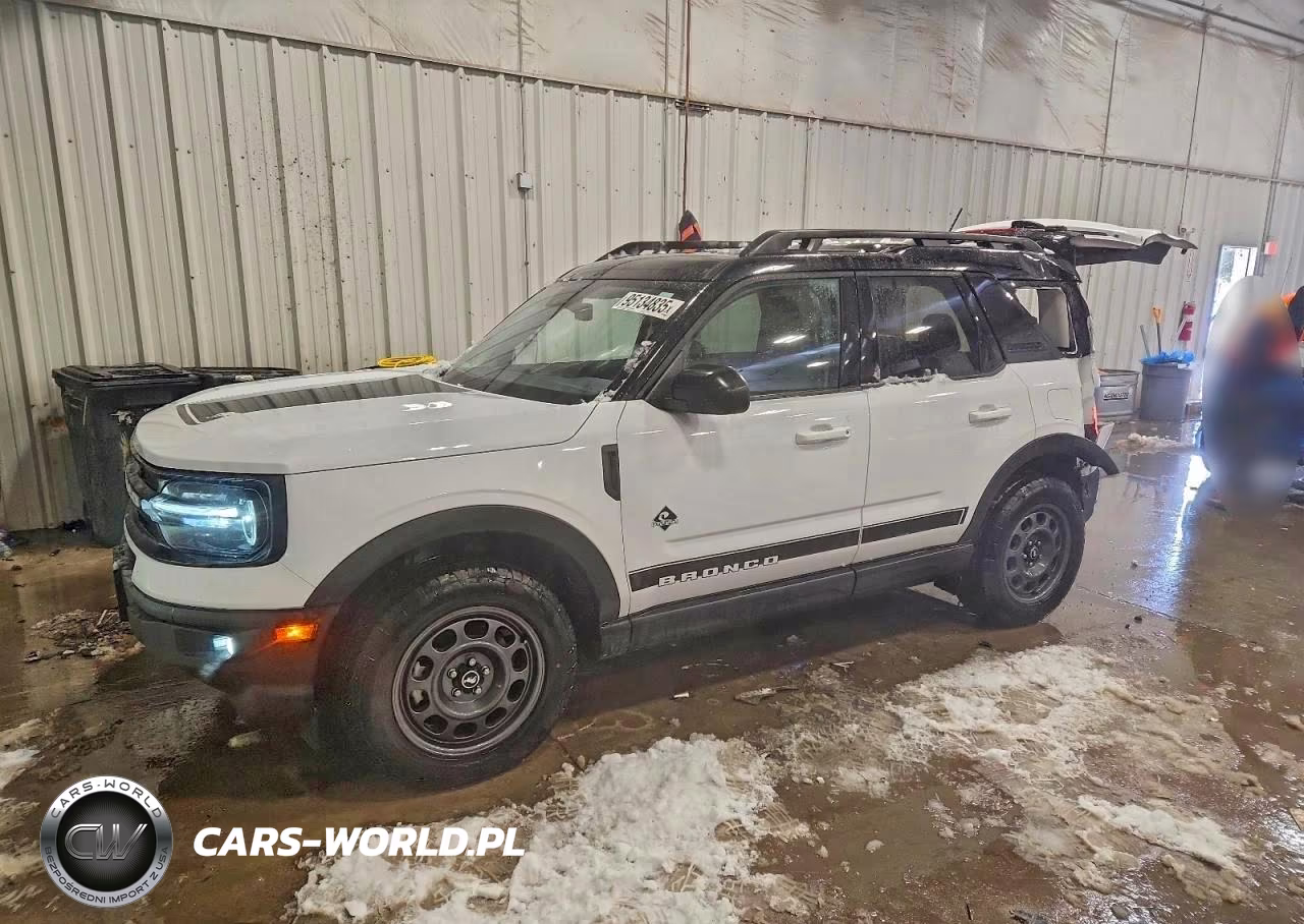 2024 Ford Bronco Sport Outer Banks – zdjęcie 1 z 13