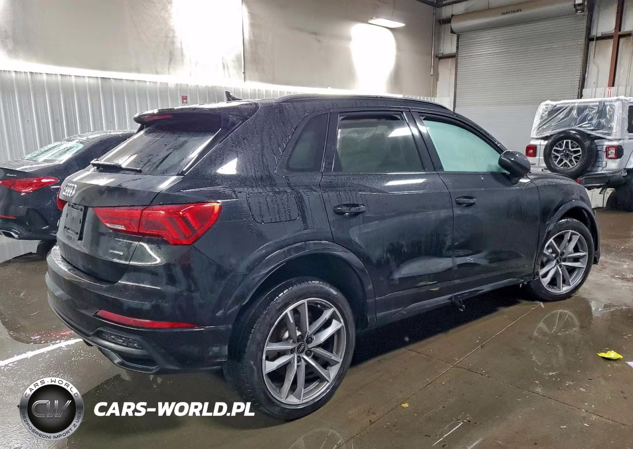 2024 Audi Q3 Premium S Line 45 VIN:WA1DECF3XR1029464 - 3