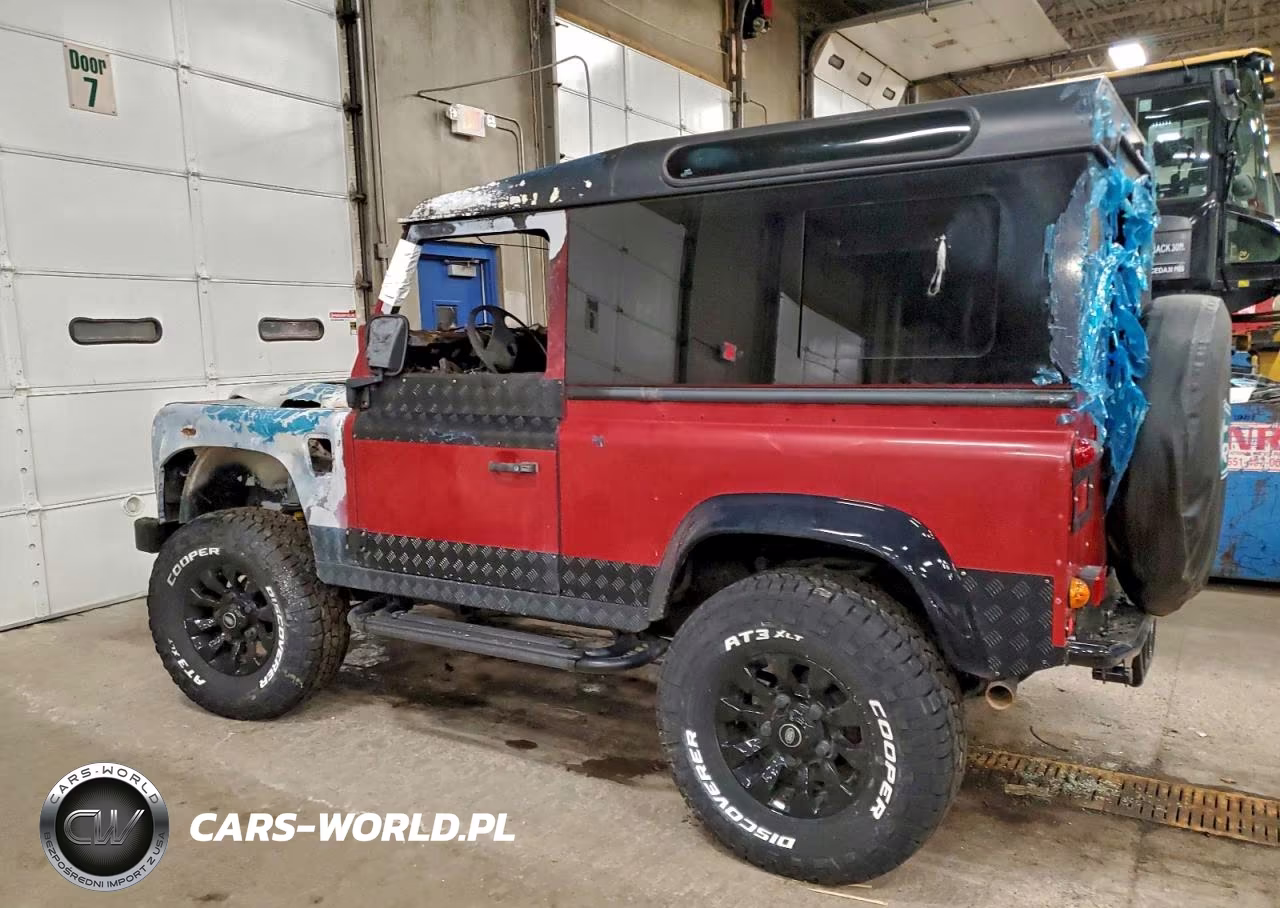 1992 Land Rover Defender 9 VIN:SALLDVA8JA906665 - 2