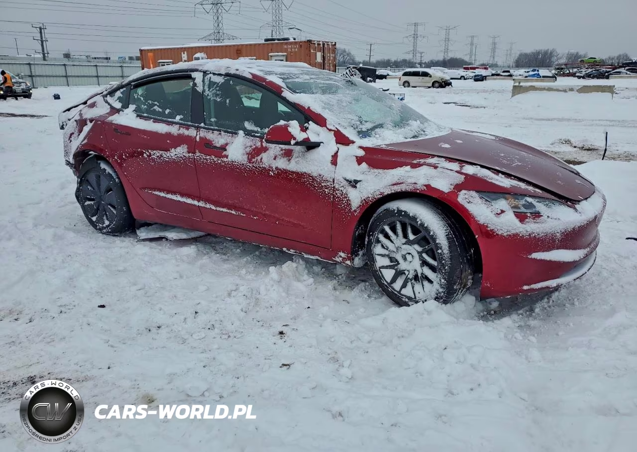 2025 Tesla Model 3 VIN:5YJ3E1EBXSF065912 - 4