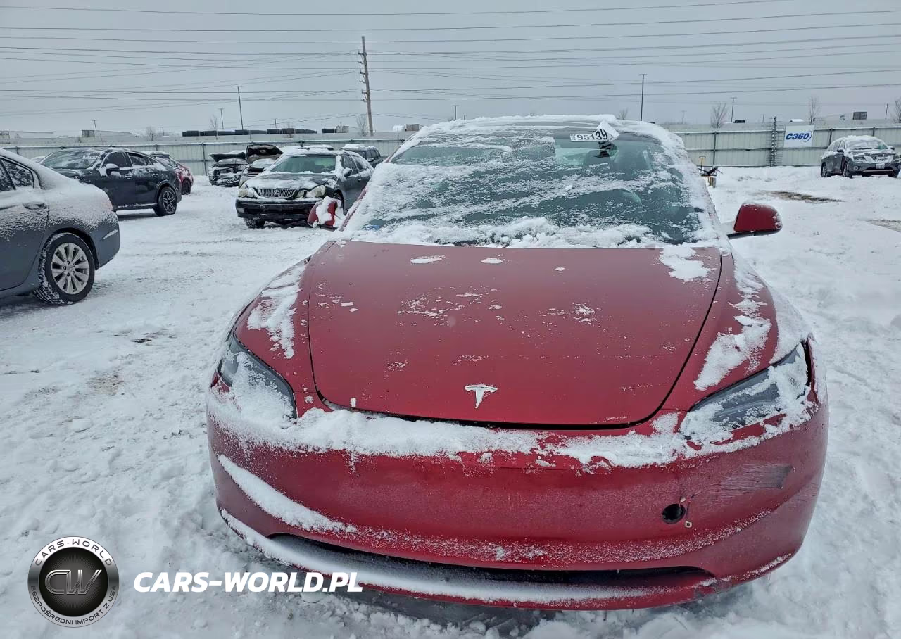 2025 Tesla Model 3 VIN:5YJ3E1EBXSF065912 - 5