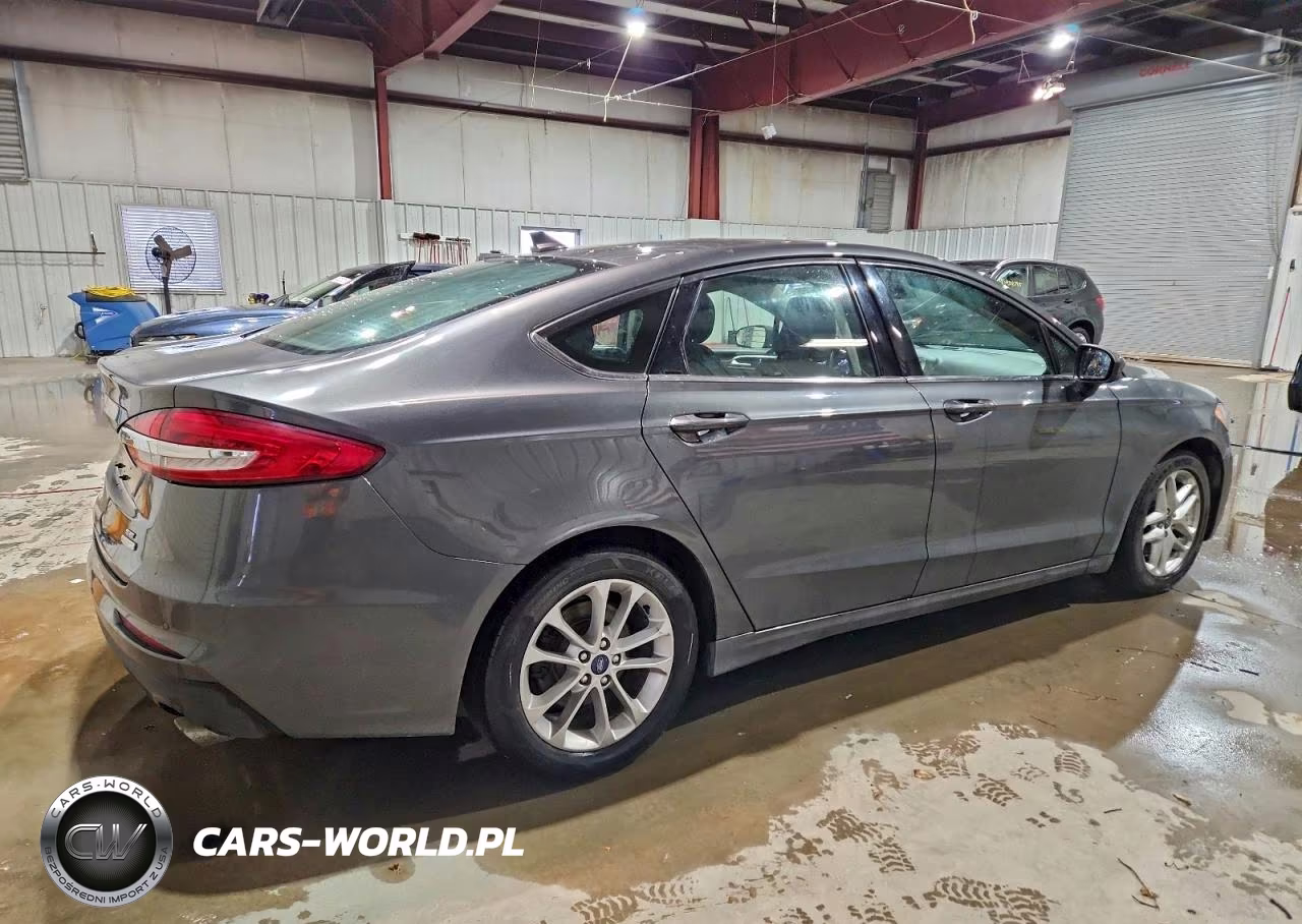 2019 Ford Fusion Se VIN:3FA6P0HD2KR185772 - 3