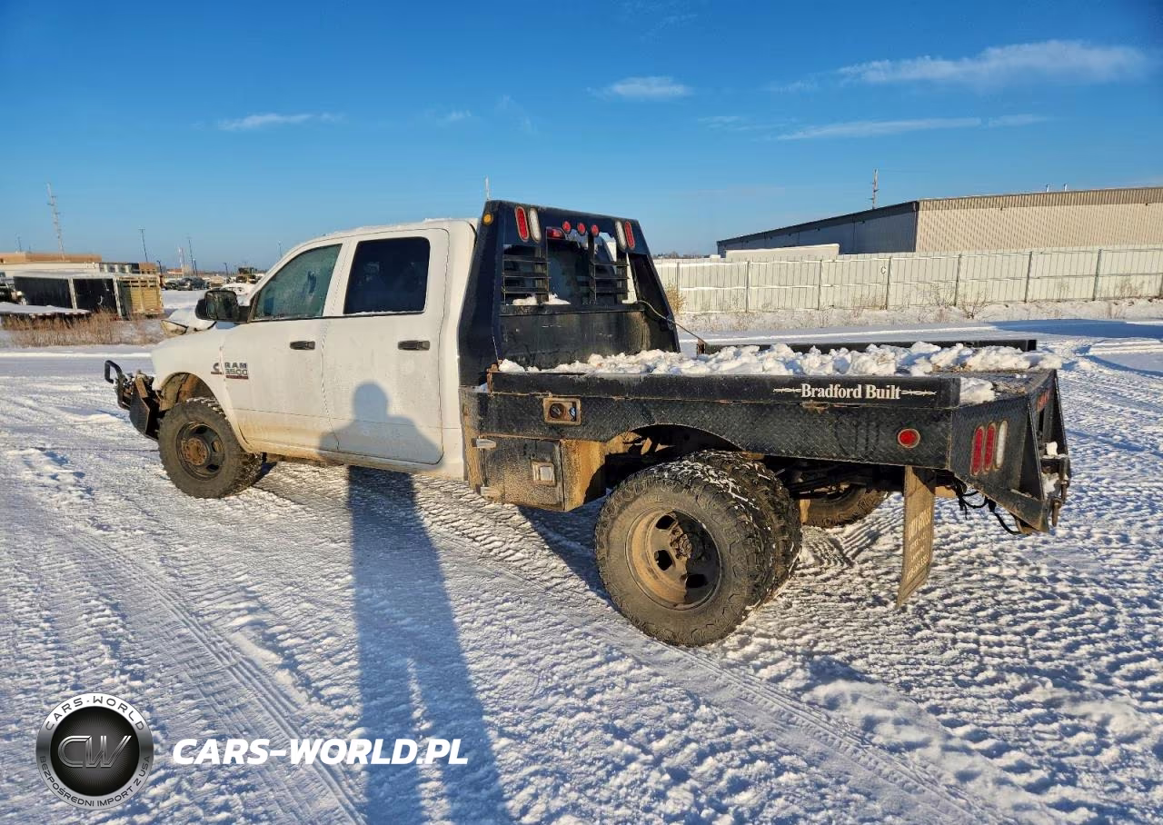2018 Ram 3500 Flatbed Truck VIN:3C63RRGL7JG397573 - 2