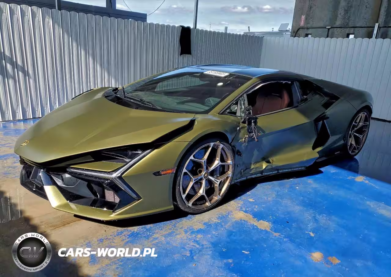 2025 Lamborghini Revuelto