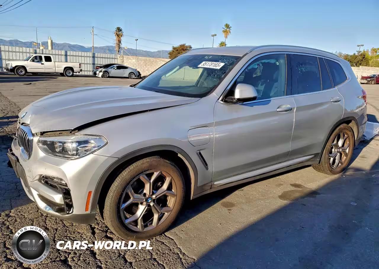 2021 BMW X3 xDrive30E