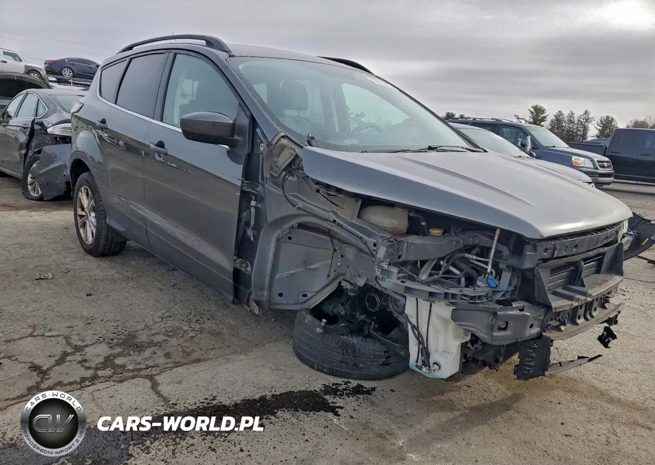 2017 Ford Escape Se VIN:1FMCU9GD6HUC83342 - 4