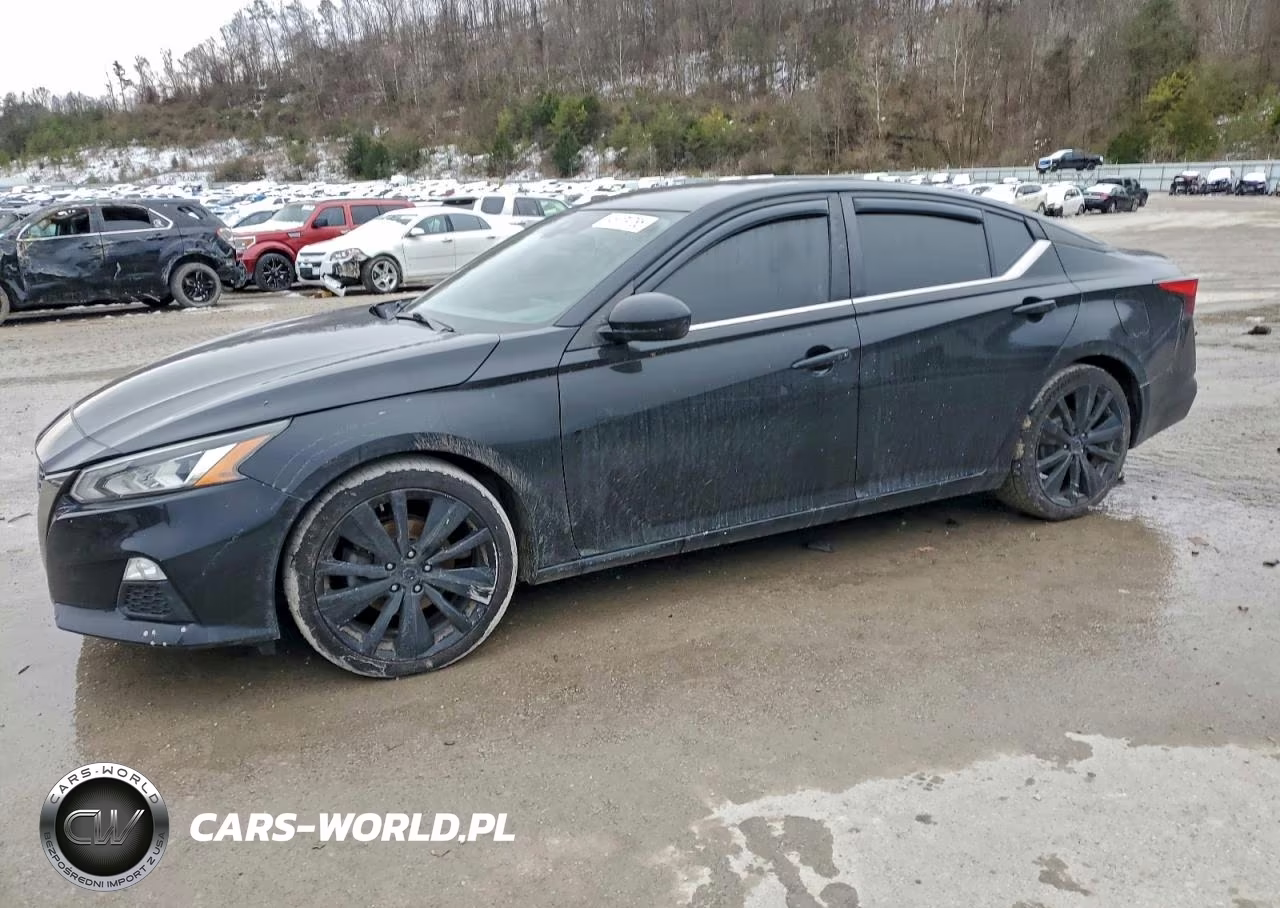 2020 Nissan Altima Sr – zdjęcie 1 z 12