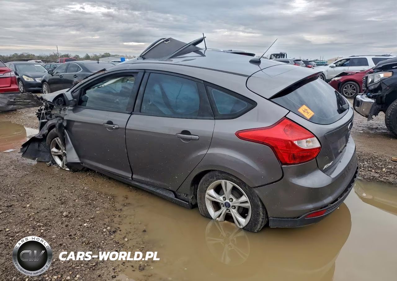 2014 Ford Focus Se VIN:1FADP3K23EL322365 - 2