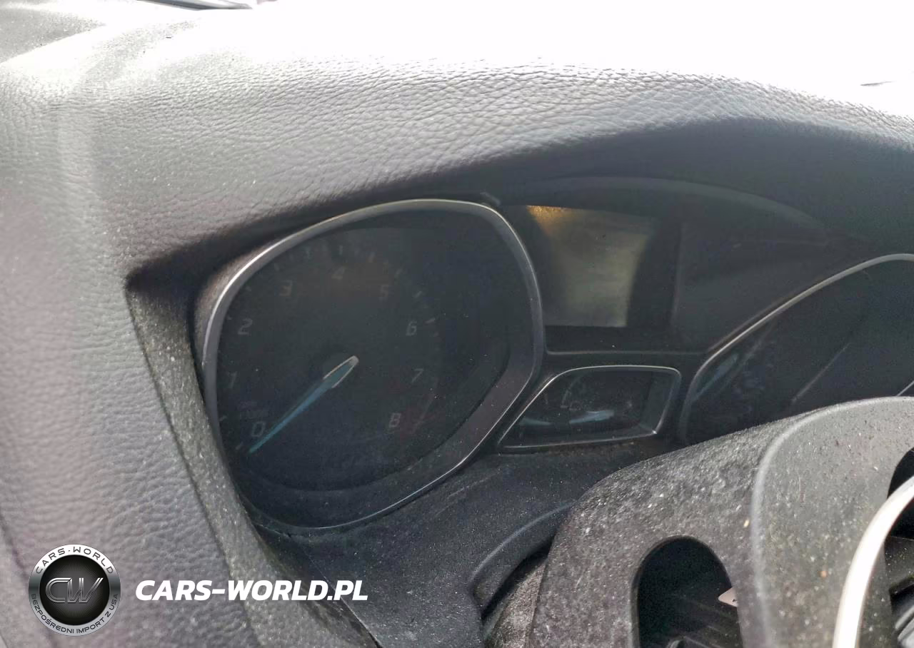 2014 Ford Focus Se VIN:1FADP3K23EL322365 - 9