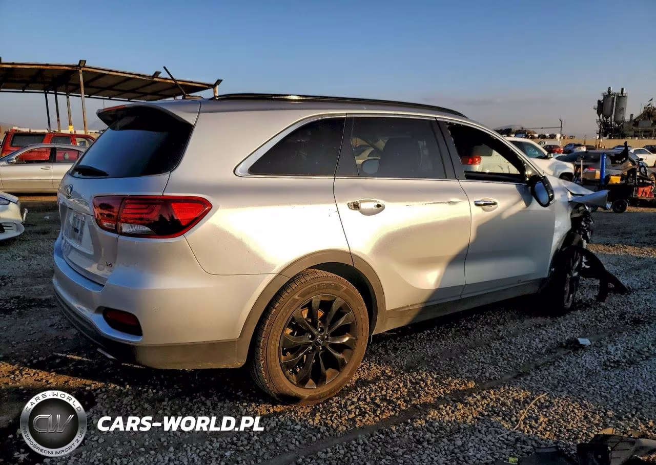 2019 Kia Sorento Lx VIN:5XYPG4A56KG598572 - 3