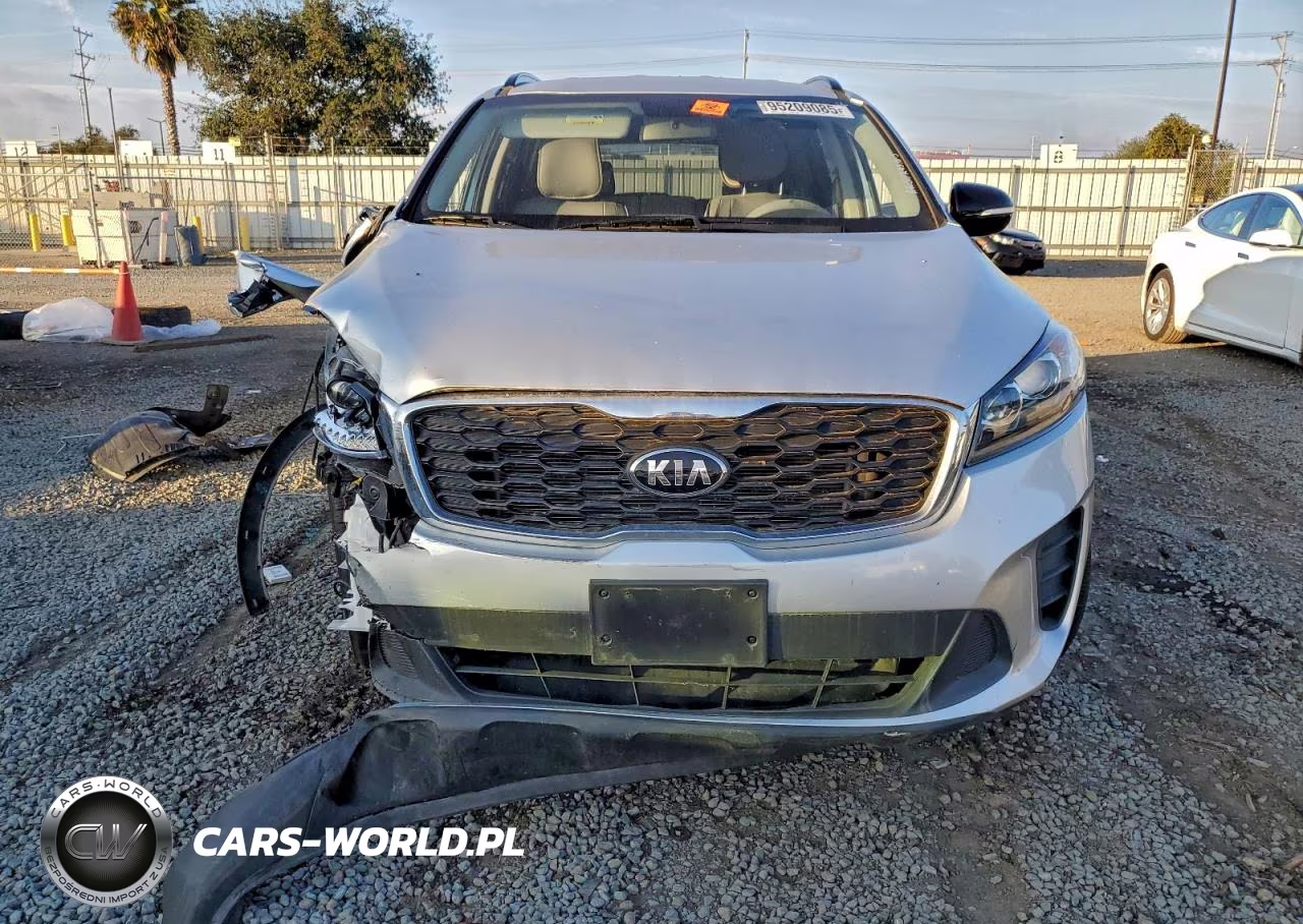 2019 Kia Sorento Lx VIN:5XYPG4A56KG598572 - 5