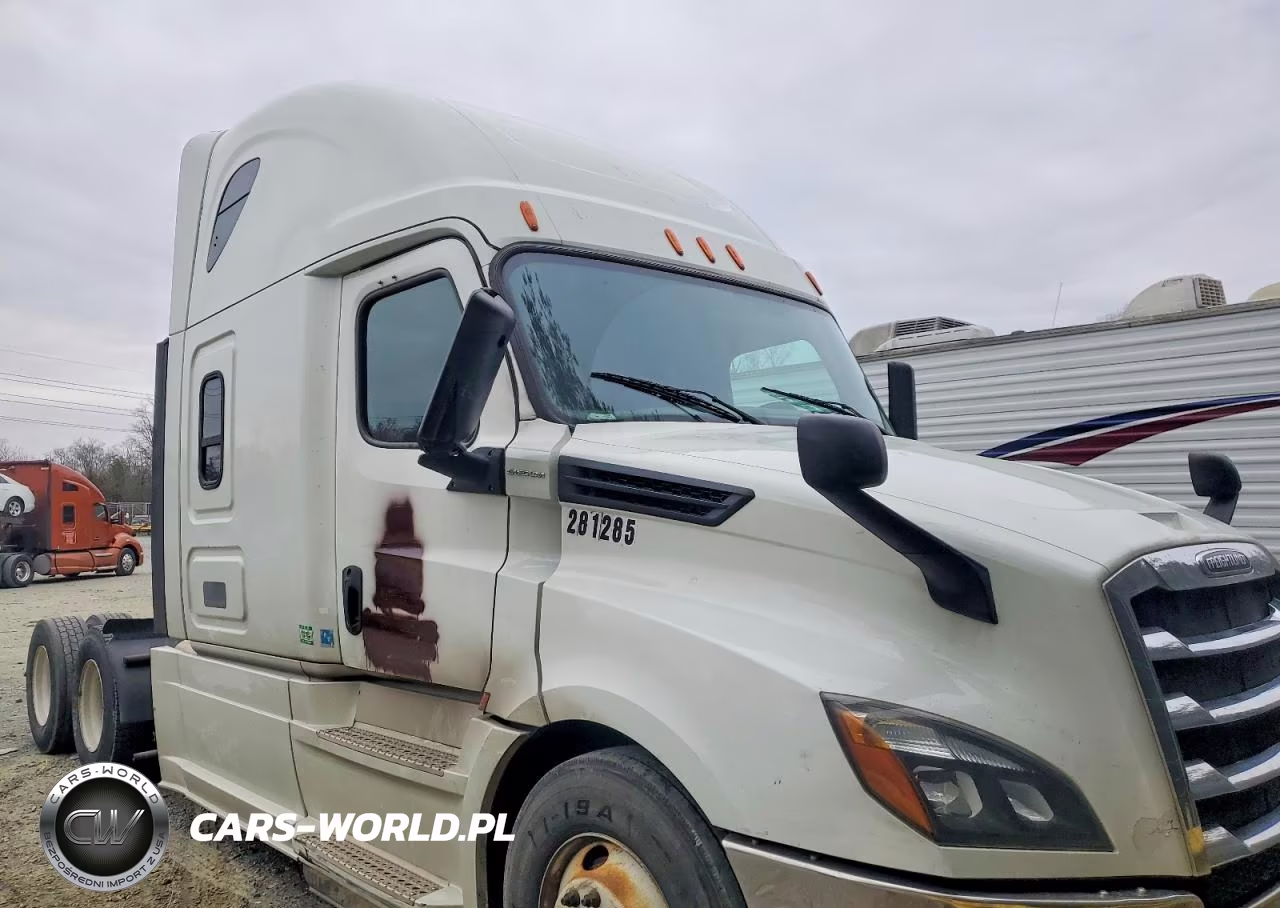 2019 Freightliner Cascadia 126" Sleeper Cab Semi Truck