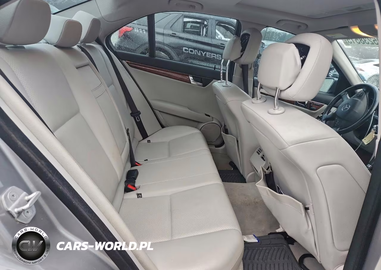 2011 Mercedes-Benz C 300 VIN:WDDGF5EB7BR170123 - 10