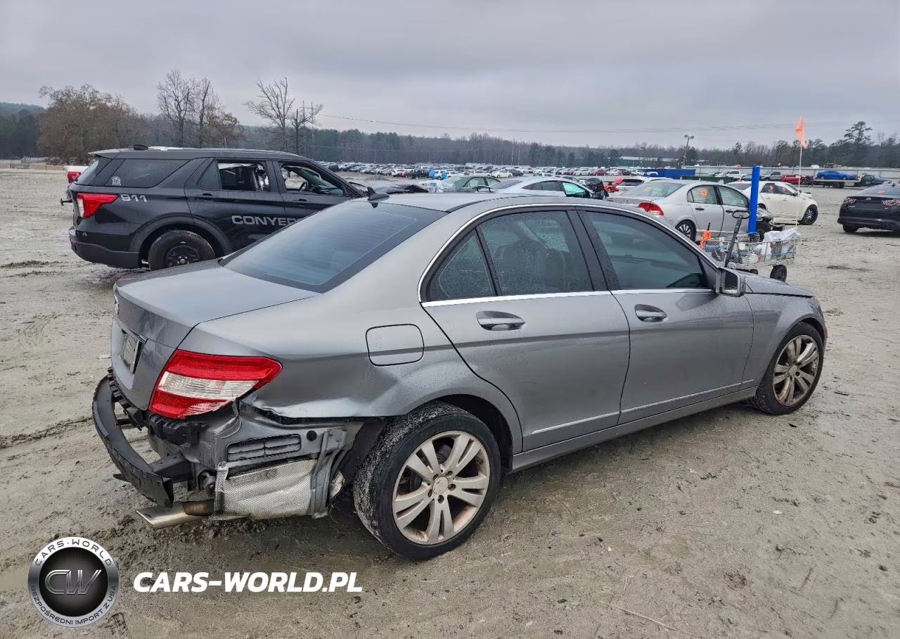 2011 Mercedes-Benz C 300 VIN:WDDGF5EB7BR170123 - 3