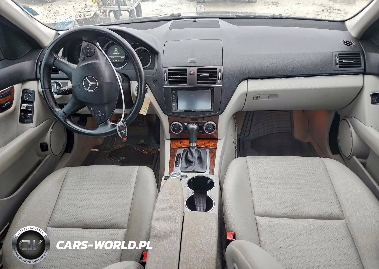 2011 Mercedes-Benz C 300 VIN:WDDGF5EB7BR170123 - 8